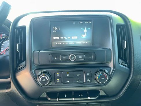 Used 2017 Chevrolet Silverado 2500 W/T w/ WT Convenience Package AWD/4WD image 23