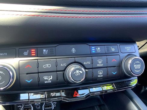 Certified 2025 Dodge Durango R/T AWD/4WD image 35