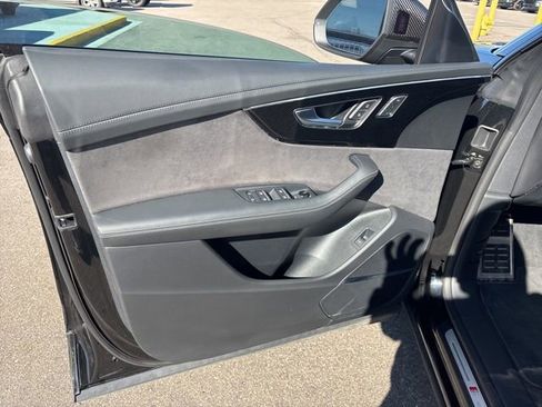 Used 2023 Audi SQ8 Prestige image 14