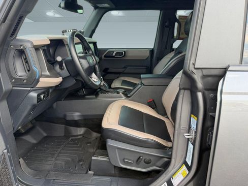 Used 2024 Ford Bronco Wildtrak AWD/4WD image 9