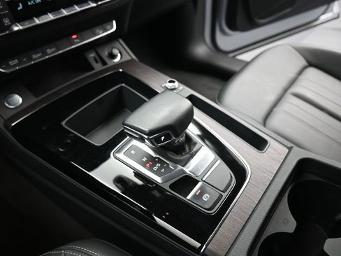 Used 2023 Audi Q5 2.0T Premium w/ Convenience Package image 16