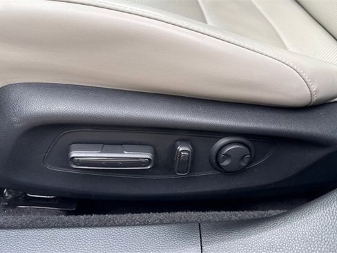 Used 2024 Honda Accord EX-L image 18