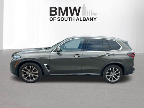 Used 2024 BMW X5 xDrive40i w/ Executive Package AWD/4WD image 2