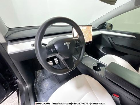 Used 2023 Tesla Model Y Long Range image 11
