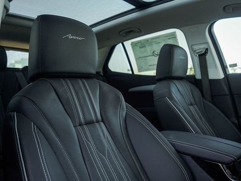 New 2025 Buick Envision Avenir image 12