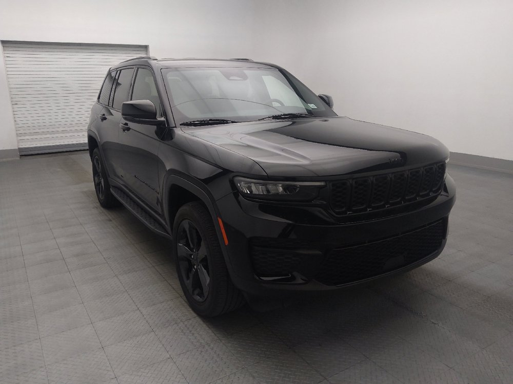 Used 2023 Jeep Grand Cherokee Altitude RWD image 13