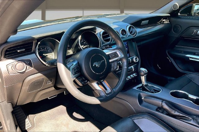 Used 2021 Ford Mustang GT Premium w/ GT Performance Package RWD image 13