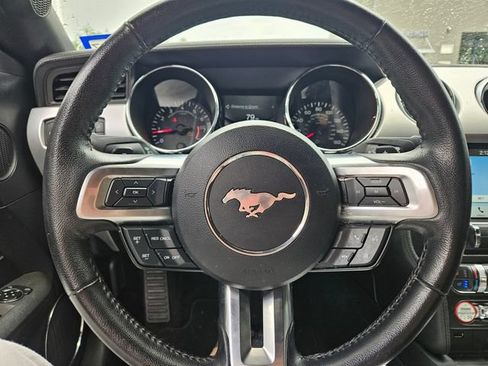 Used 2016 Ford Mustang Premium RWD image 8