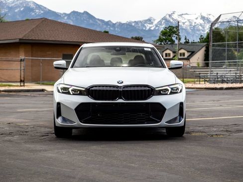 New 2026 BMW 330i xDrive Sedan w/ M Sport Package AWD/4WD image 8
