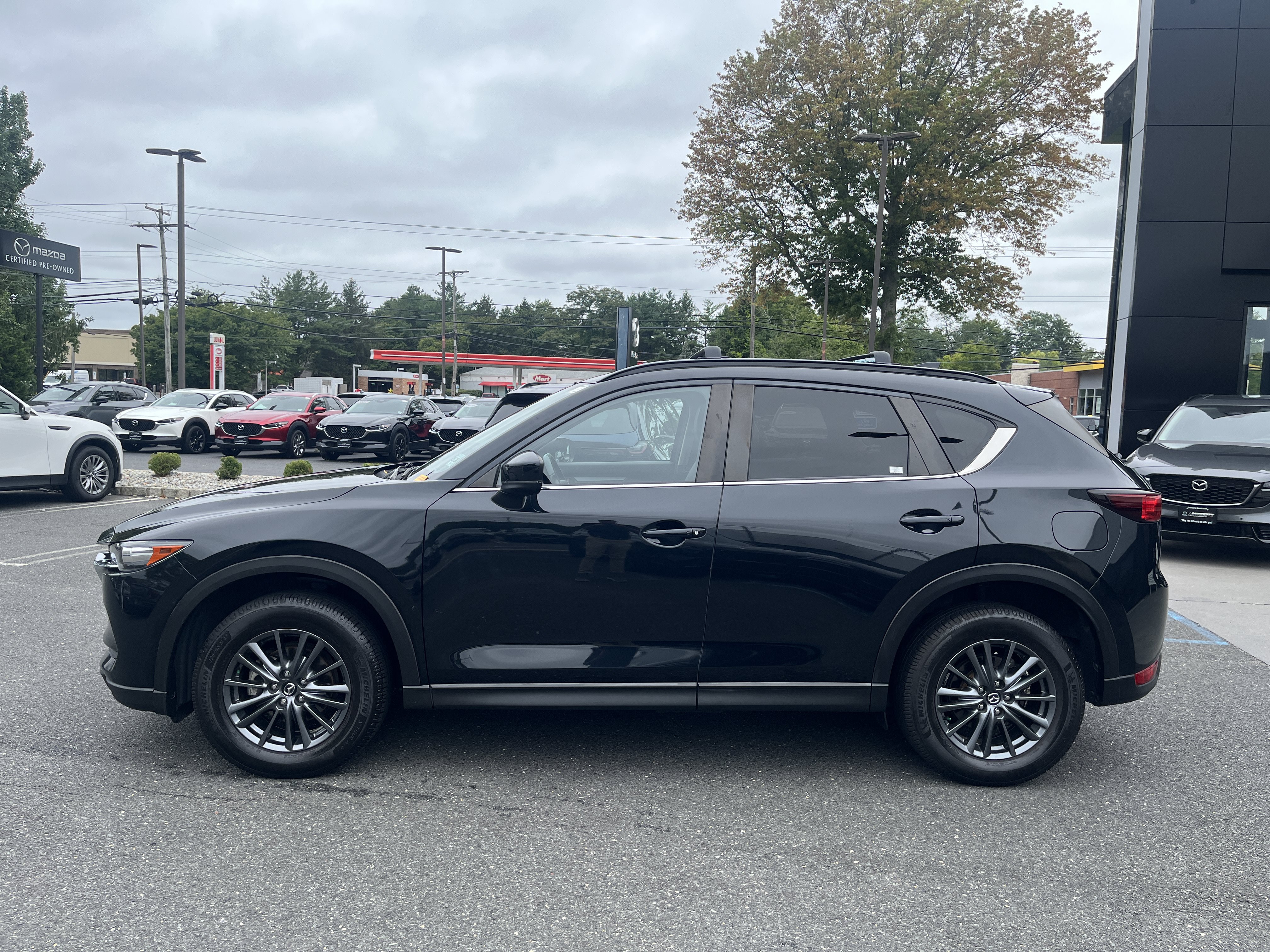 Used 2021 MAZDA CX-5 Touring w/ Touring Preferred SV Package AWD/4WD image 2