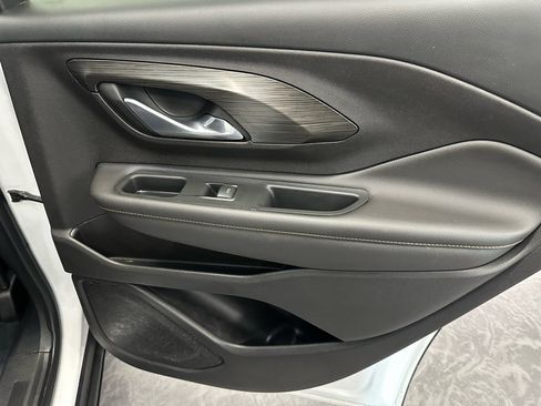 Used 2018 GMC Terrain SLT w/ Infotainment Package II image 11