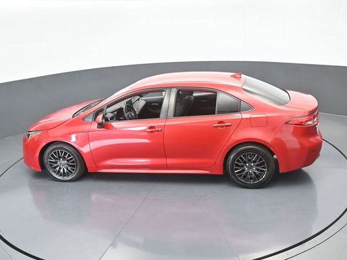 Used 2020 Toyota Corolla LE image 44