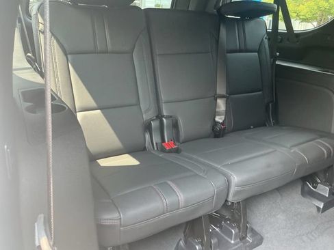 Used 2025 Chevrolet Suburban RST w/ Comfort Package AWD/4WD image 20