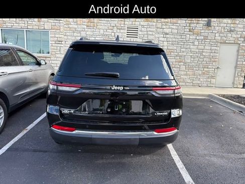 Used 2025 Jeep Grand Cherokee Laredo AWD/4WD image 4
