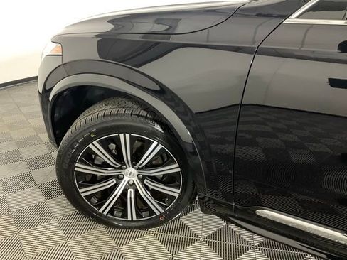 Certified 2024 Volvo XC90 B5 Core w/ Protection Package Premier image 37