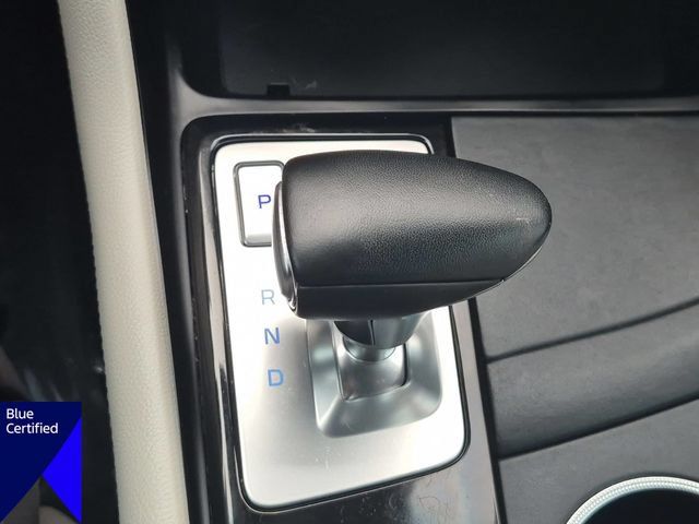 Used 2022 Genesis G70 2.0T RWD image 13