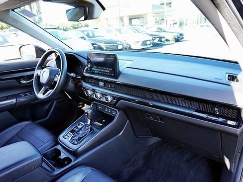 Used 2023 Honda CR-V EX-L image 11