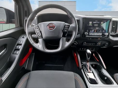 Used 2024 Nissan Frontier PRO-4X w/ Pro Convenience Package image 15