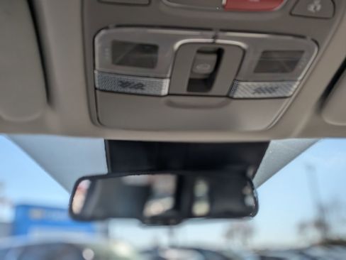 Used 2024 Kia Telluride EX w/ EX Captain's Chair Package image 32