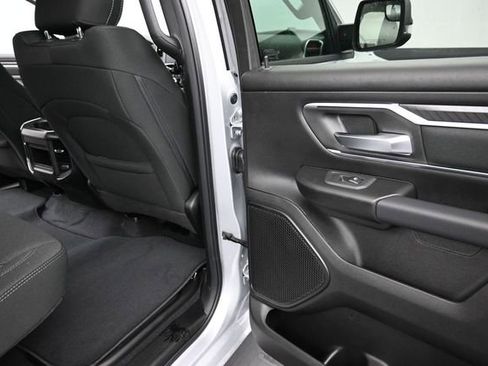 New 2026 RAM 1500 4x4 Crew Cab image 19