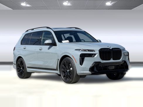 New 2026 BMW X7 xDrive40i w/ M Sport Package AWD/4WD image 6