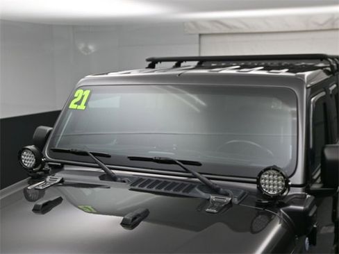 Used 2021 Jeep Wrangler Unlimited Sahara w/ Cold Weather Group image 8