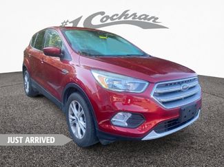 Used 2017 Ford Escape SE image 1