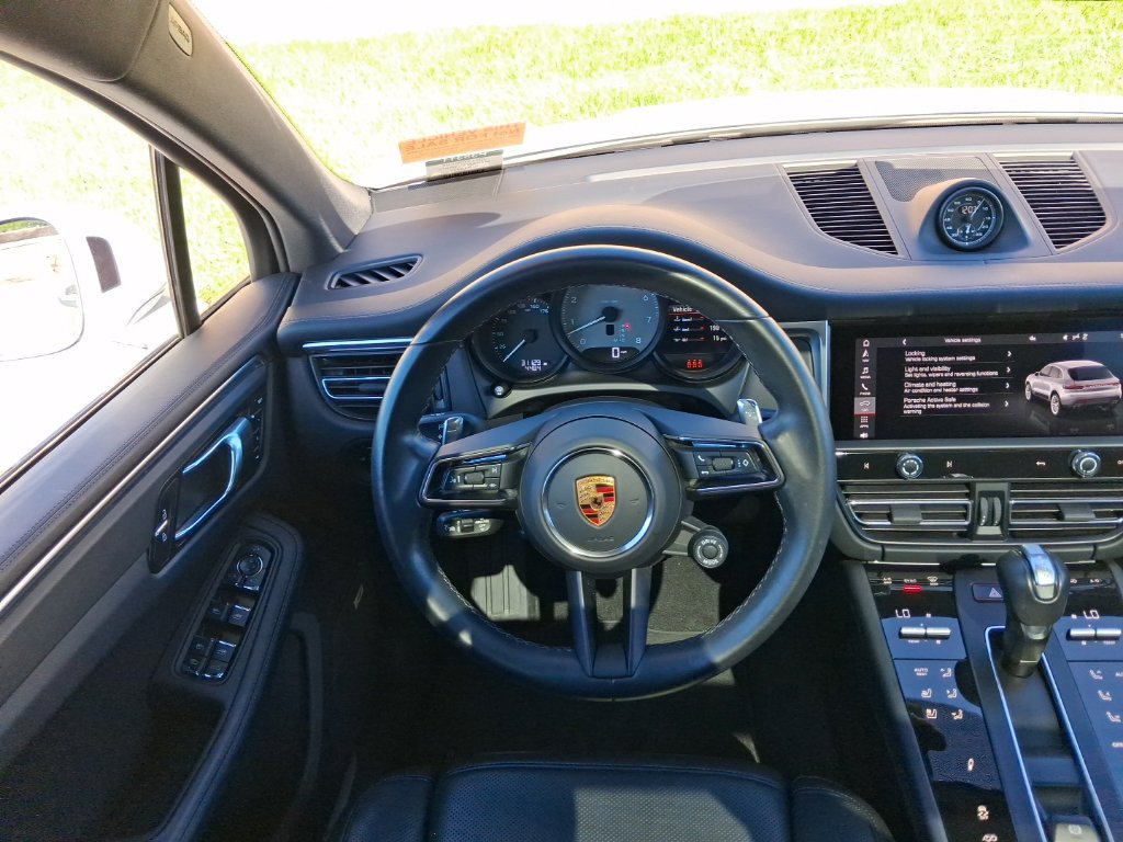 Certified 2024 Porsche Macan S AWD/4WD image 31
