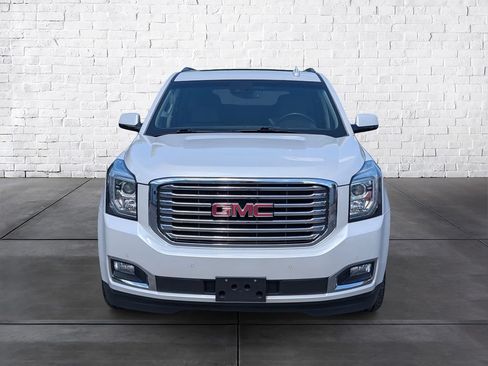Used 2018 GMC Yukon SLT w/ Premium Edition AWD/4WD image 3