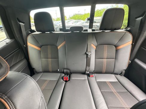 Used 2024 GMC Canyon AT4 w/ Canyon Safety Plus Package image 29