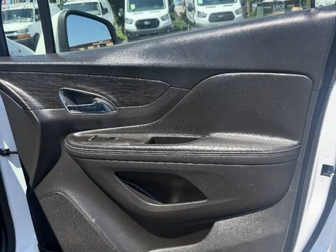 Used 2016 Buick Encore Convenience FWD image 5