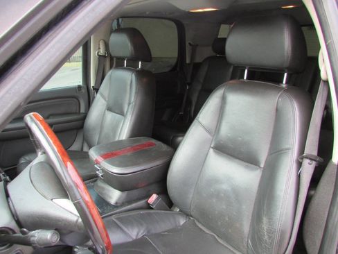 Used 2009 Cadillac Escalade 2WD image 13