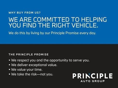 New 2023 BMW 330i 330i Retired Loaner w/ Convenience Package image 2