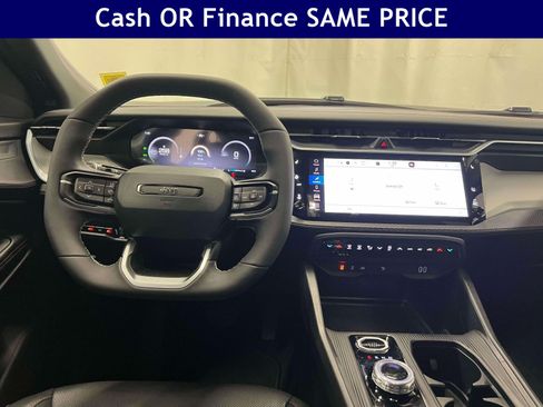 Used 2026 Jeep Cherokee Limited AWD/4WD image 15