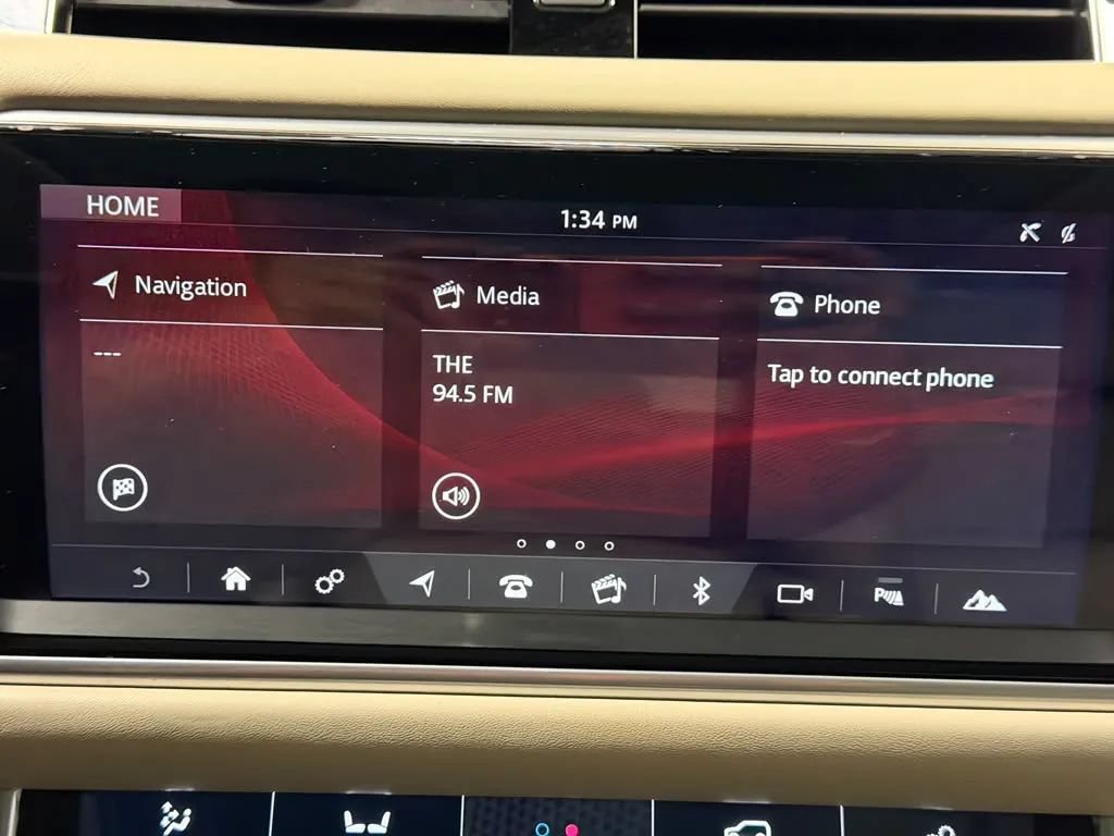 Used 2018 Land Rover Range Rover Sport Supercharged AWD/4WD image 38