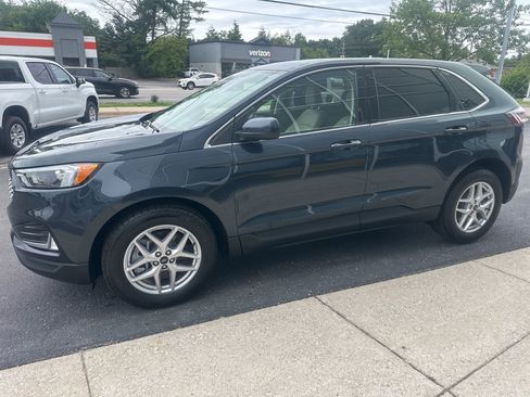 Used 2023 Ford Edge SEL w/ Convenience Package AWD/4WD image 6