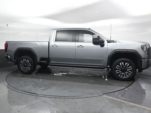 Used 2024 GMC Sierra 3500 Denali Ultimate image 10