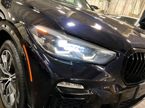 Used 2021 BMW X5 xDrive40i w/ M Sport Package AWD/4WD image 28
