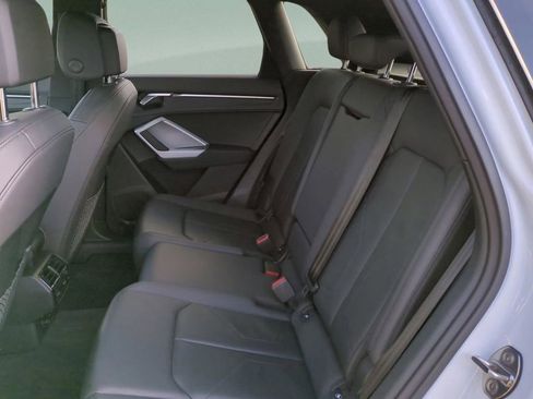 Used 2024 Audi Q3 2.0T Premium image 16