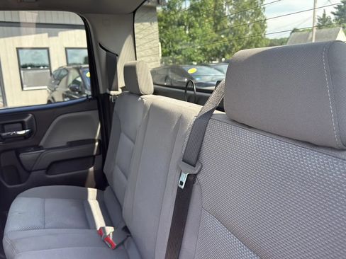 Used 2018 Chevrolet Silverado 1500 Custom w/ Custom Value Package AWD/4WD image 19
