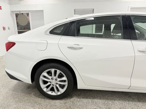 Used 2018 Chevrolet Malibu LT image 9