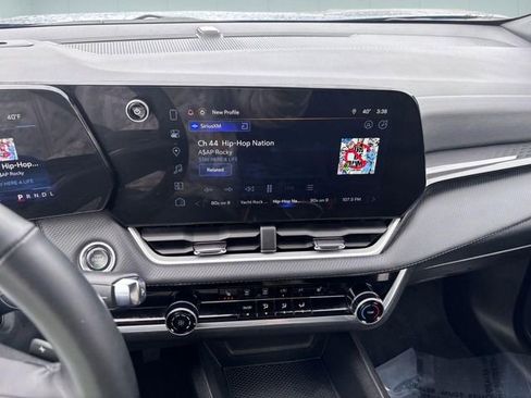 Used 2025 Chevrolet Equinox LT image 21