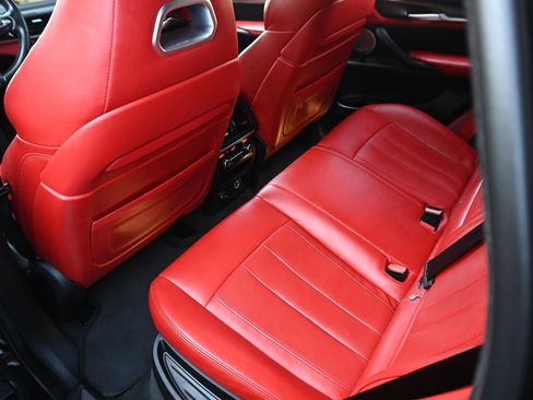 Used 2015 BMW X6 M image 20