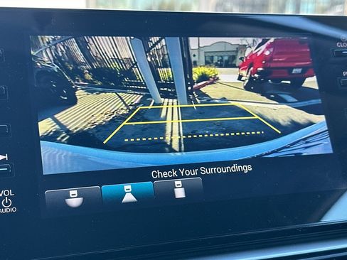 Used 2022 Honda Accord LX image 19