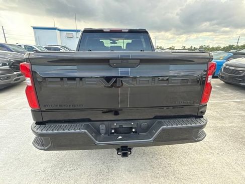 Used 2022 Chevrolet Silverado 1500 Custom w/ Rally Edition RWD image 17