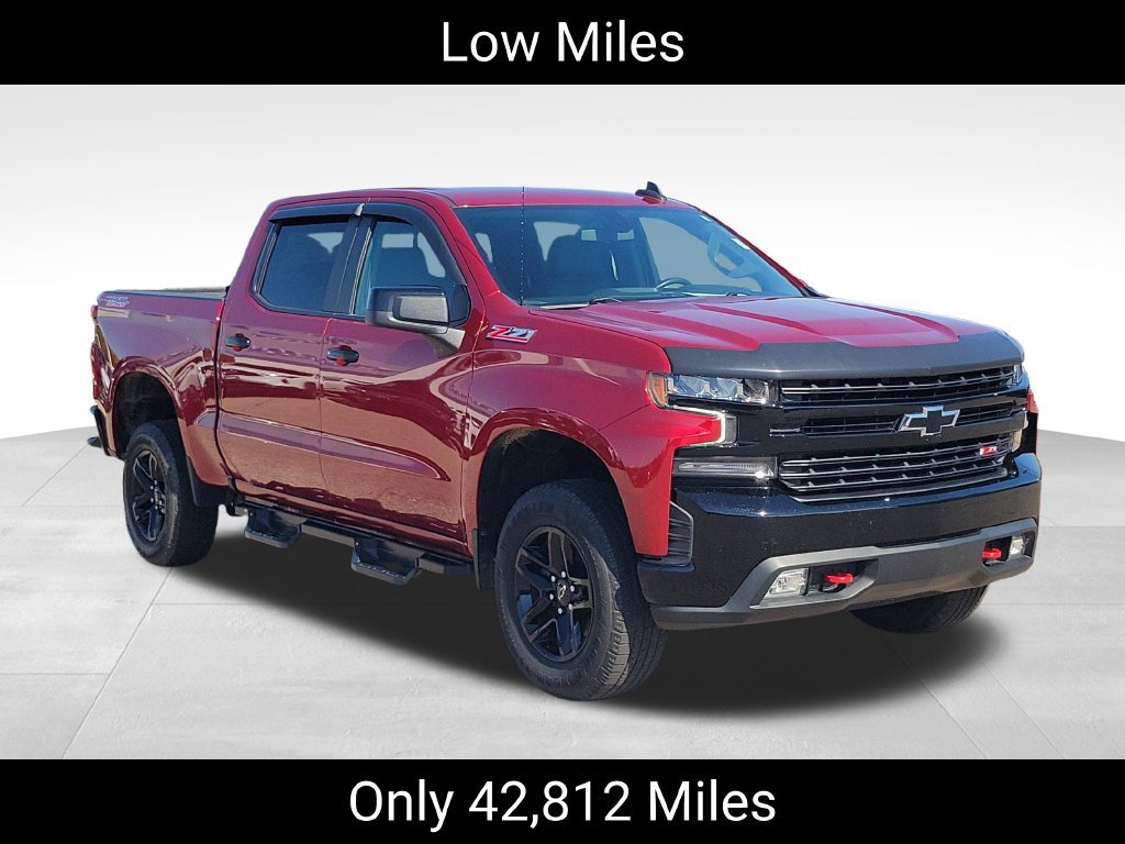 Used 2021 Chevrolet Silverado 1500 LT Trail Boss w/ Convenience Package II AWD/4WD image 2