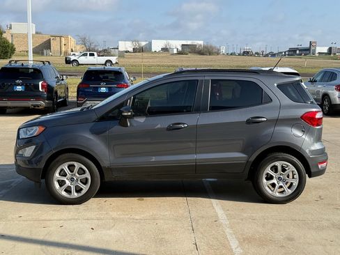 Used 2020 Ford EcoSport SE w/ SE Convenience Package image 2