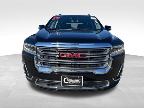 Certified 2023 GMC Acadia SLT image 9