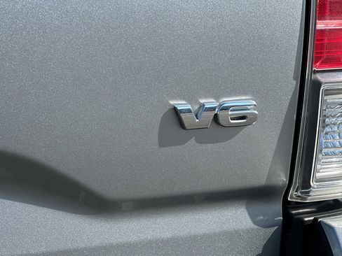 Certified 2023 Toyota Tacoma TRD Off-Road image 26