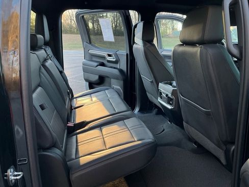 Used 2022 Chevrolet Silverado 1500 High Country w/ Technology Package image 23